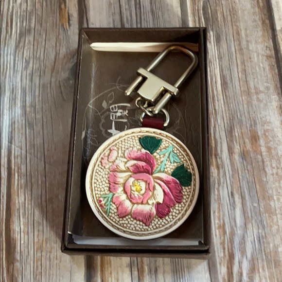 Key Chain - Picture 3 of 3